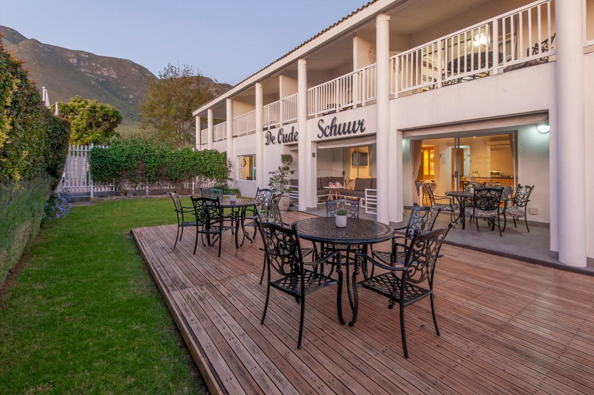 Oude Schuur Boutique Guesthouse Херманус Экстерьер фото